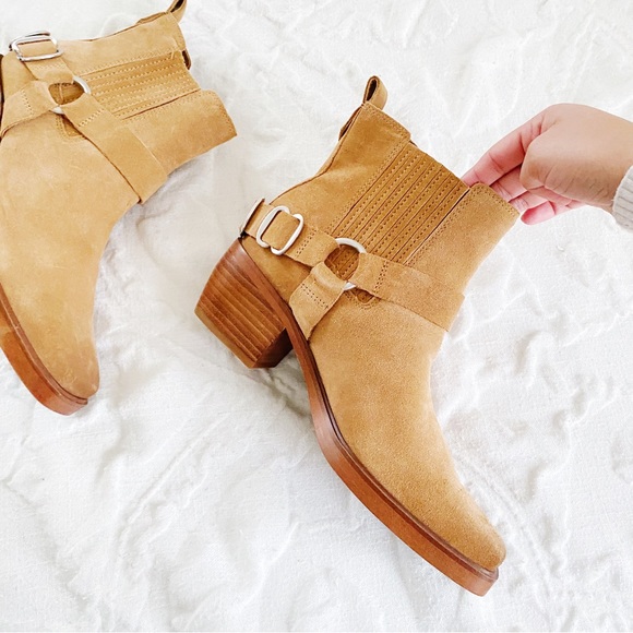 Sam Edelman Bellamie Ankle
Boot New $200 - Picture 6 of 11